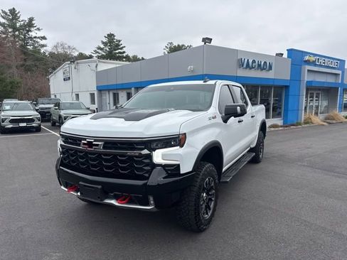 Certified 2023 Chevrolet Silverado 1500 ZR2 AWD/4WD image 1