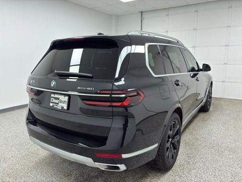 Used 2023 BMW X7 xDrive40i w/ Premium Package image 12