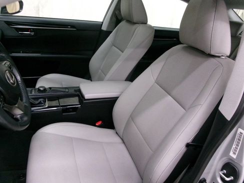 Used 2017 Lexus ES 350 Base 4dr Sedan image 18