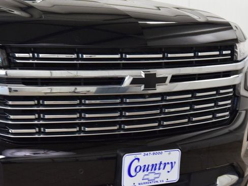 Used 2023 Chevrolet Tahoe Premier AWD/4WD image 11