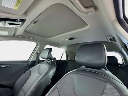 Certified 2023 Kia Niro EX Touring FWD image 14