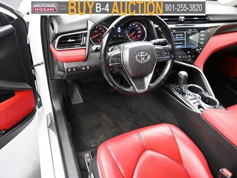 Used 2019 Toyota Camry XSE FWD image 15
