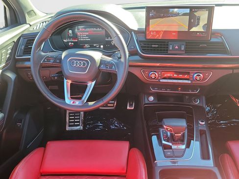 Used 2025 Audi SQ5 Premium Plus w/ Premium Plus Package image 16
