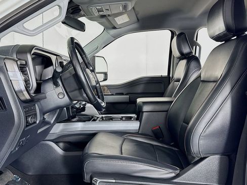 Used 2024 Ford F350 Lariat image 15