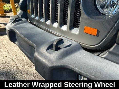 Certified 2020 Jeep Wrangler Sport image 26
