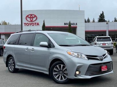 Used 2020 Toyota Sienna XLE
