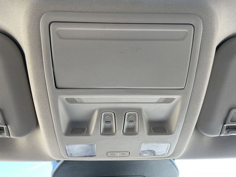 Used 2020 Ford Escape SE Sport image 27