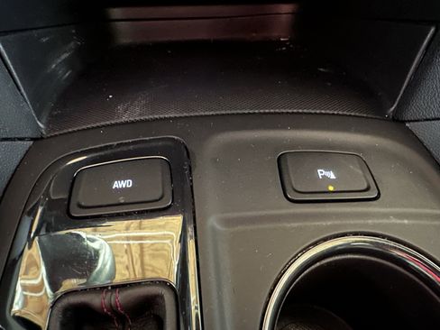 Used 2023 Chevrolet Equinox RS image 50