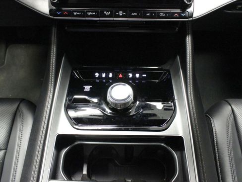 Used 2025 Jeep Wagoneer Series II AWD/4WD image 21