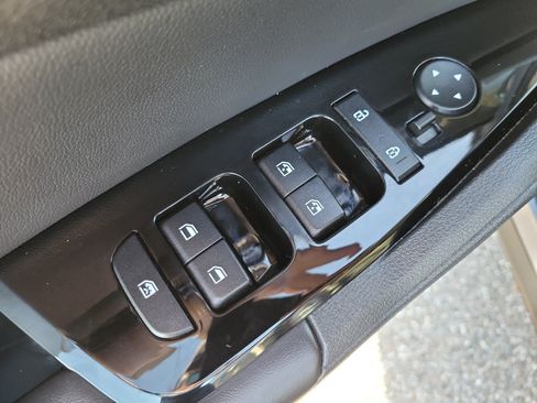 Used 2023 Kia Sportage EX FWD image 17