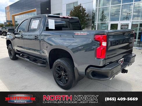Used 2021 Chevrolet Silverado 1500 LT Trail Boss w/ Convenience Package II AWD/4WD image 18