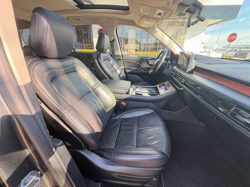 Used 2020 Lincoln Aviator Reserve w/ Equipment Group 201A image 5