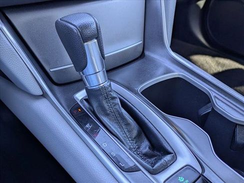 Used 2018 Honda Accord LX image 12