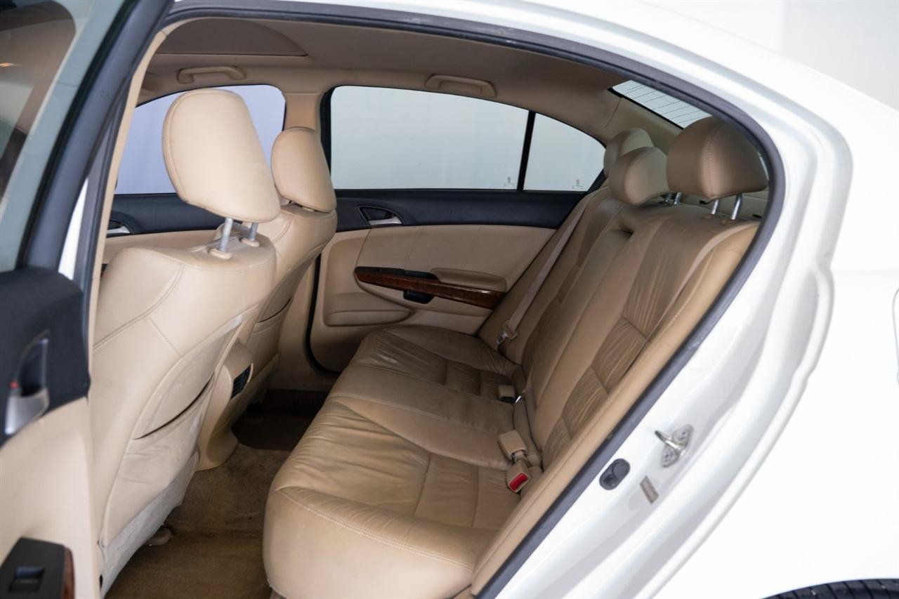 Used 2011 Honda Accord EX-L image 13