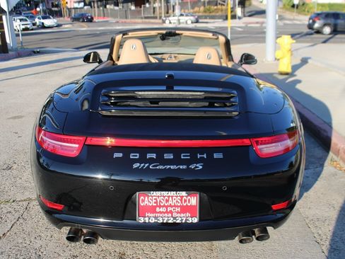 Used 2014 Porsche 911 Carrera 4S AWD/4WD image 4