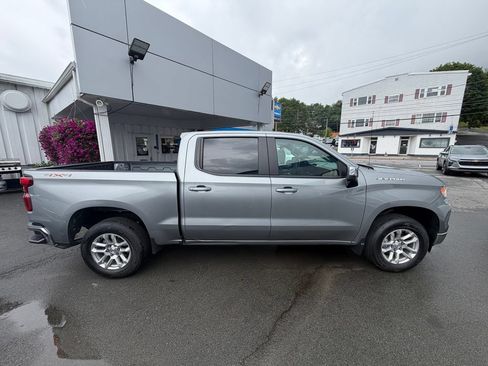 Used 2024 Chevrolet Silverado 1500 LT AWD/4WD image 6