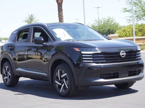 New 2026 Nissan Kicks SV FWD image 4