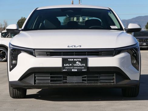 New 2025 Kia K4 LXS image 35
