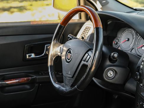Used 2004 Cadillac SRX AWD/4WD image 13