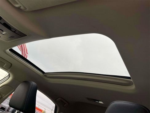 Used 2016 Lexus NX 300h AWD image 35