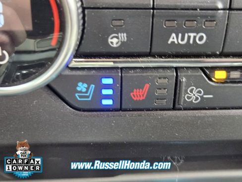 Used 2019 Ford Expedition Max XLT w/ Equipment Group 202A image 17