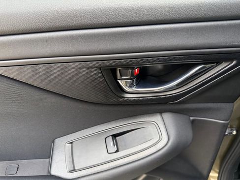 Used 2022 Subaru Outback Premium image 17