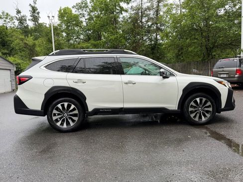 Used 2024 Subaru Outback Touring XT AWD/4WD image 8