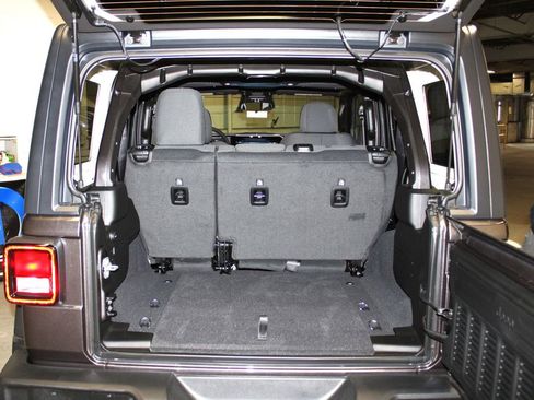 New 2026 Jeep Wrangler Sport S image 28