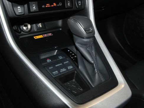 Used 2025 Toyota RAV4 XLE Premium w/ Weather Package AWD/4WD image 17