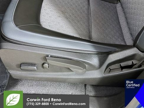 Used 2019 Chevrolet Colorado Z71 AWD/4WD image 22