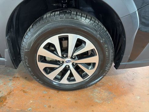 Used 2023 Subaru Outback Premium AWD/4WD image 11