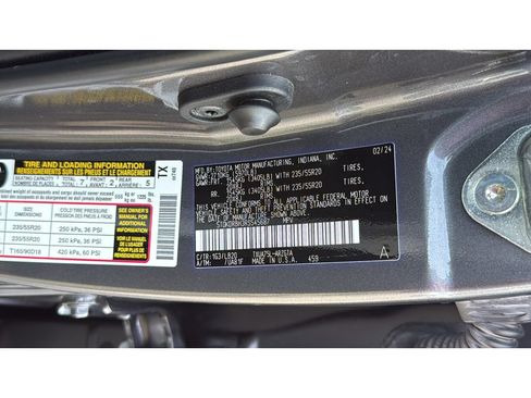 Certified 2024 Toyota Highlander Limited AWD/4WD image 36