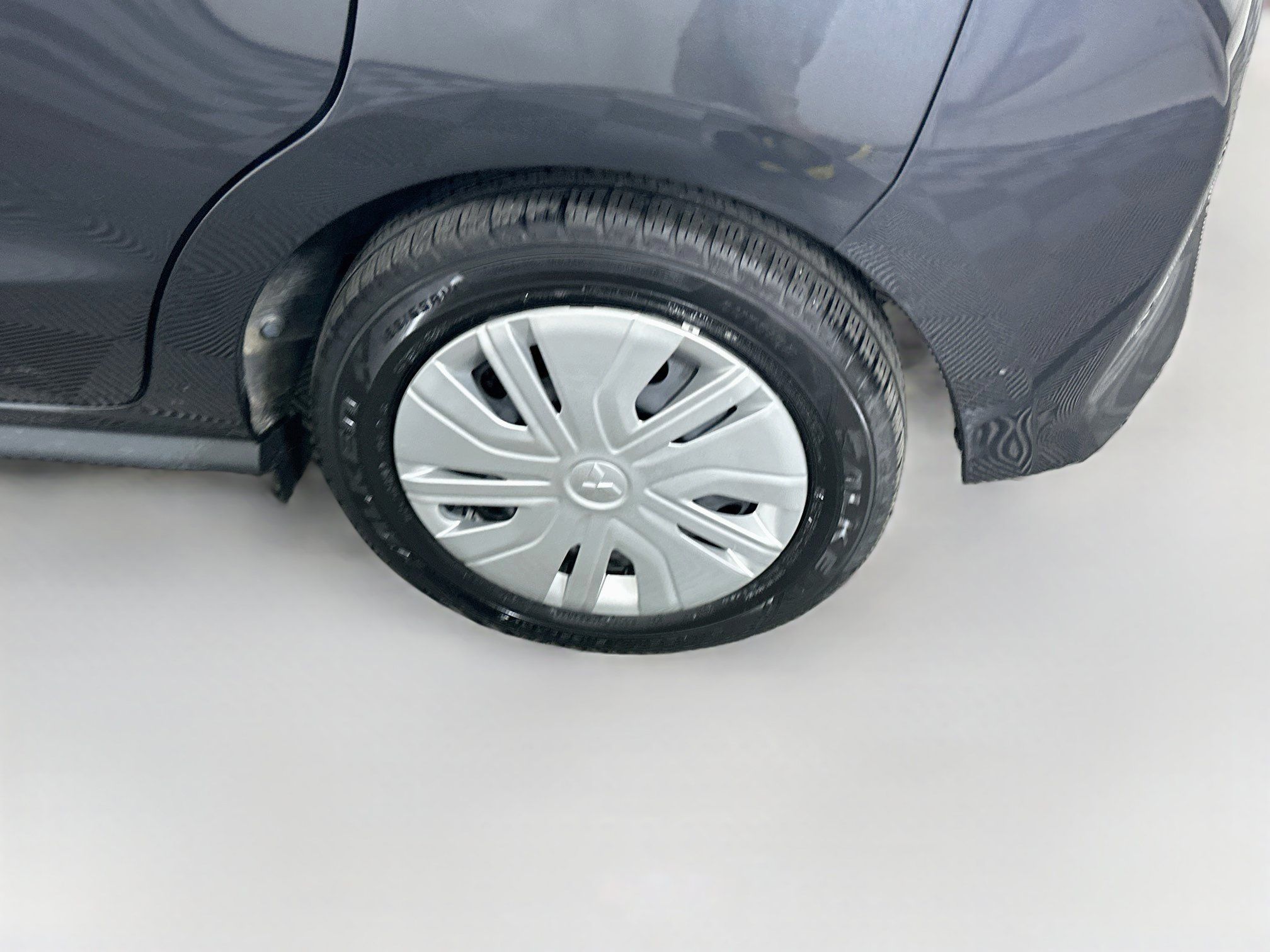 Used 2024 Mitsubishi Mirage ES FWD image 11