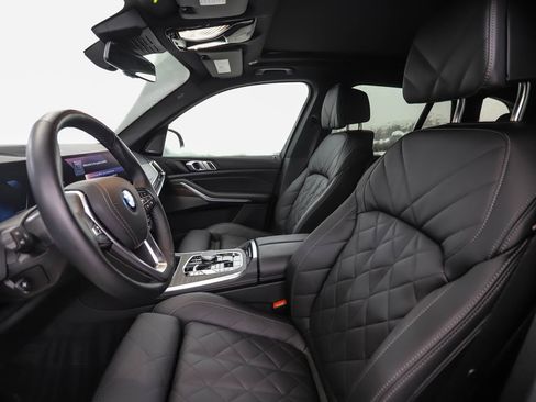 Certified 2025 BMW X5 xDrive50e image 11