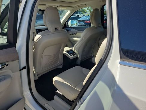 Used 2023 Volvo XC90 B6 Plus w/ Protection Package Premier AWD/4WD image 10