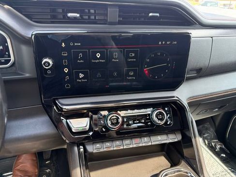 Used 2023 GMC Sierra 1500 AT4 w/ AT4 Premium Package AWD/4WD image 18