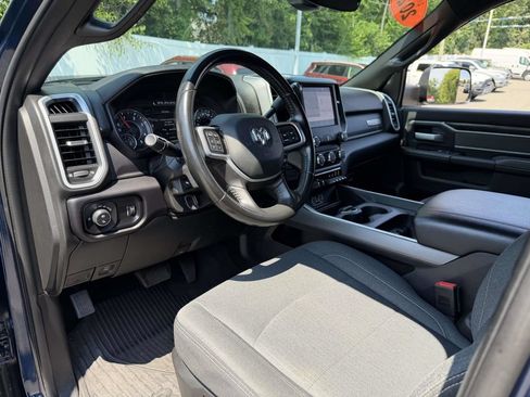 Used 2022 RAM 2500 Big Horn w/ Night Edition AWD/4WD image 18