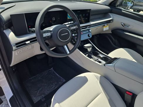 New 2026 Hyundai Tucson SEL FWD image 15