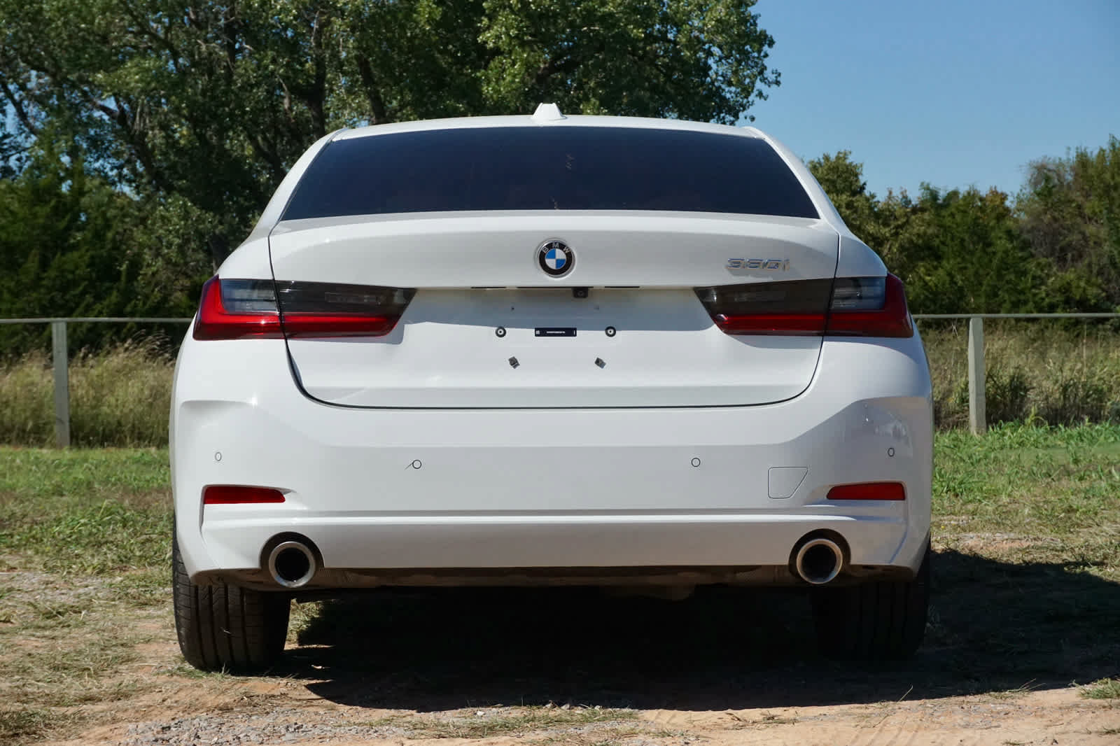 Used 2024 BMW 330i Sedan w/ Convenience Package RWD image 5
