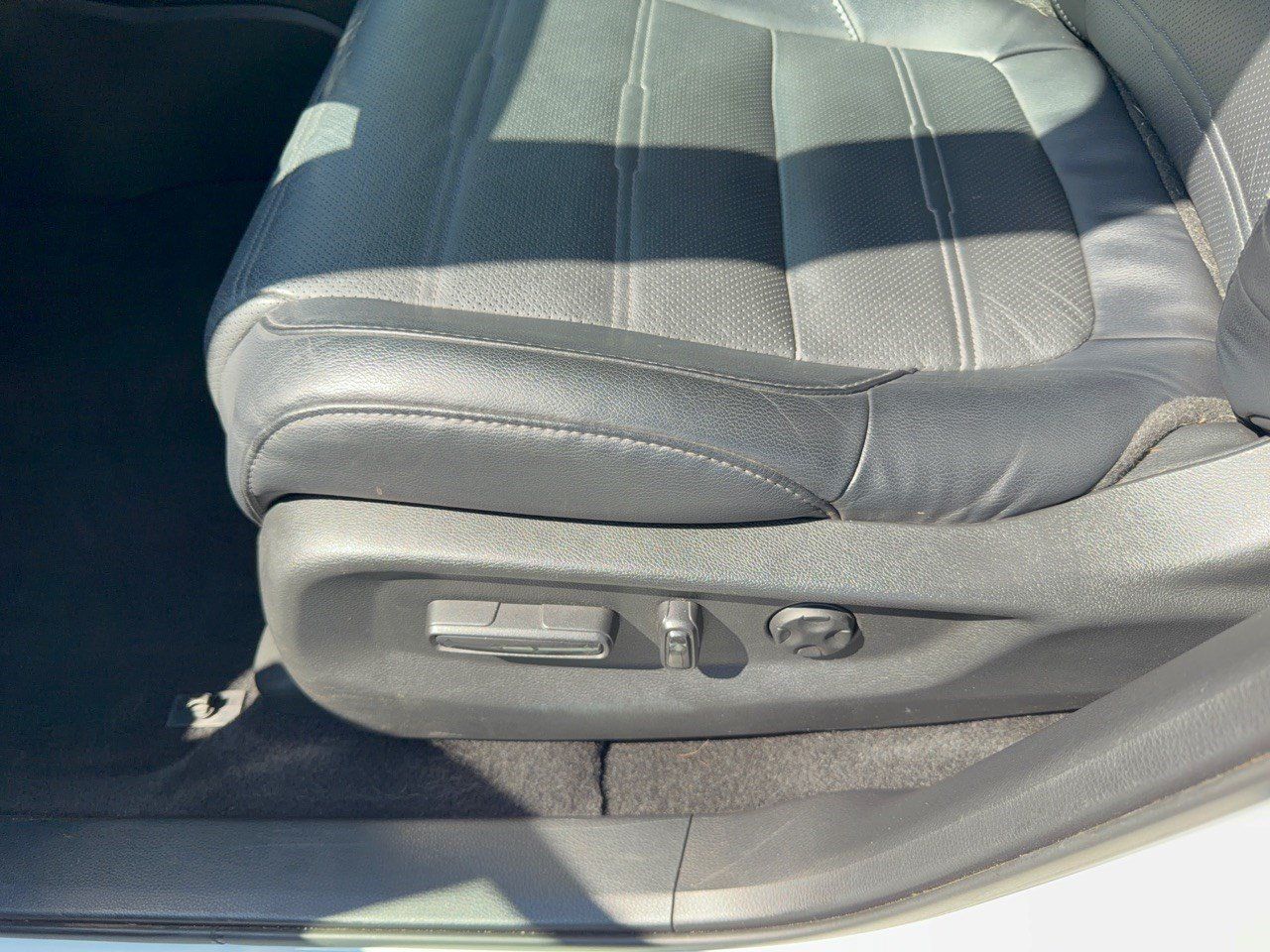 Used 2018 Honda CR-V EX-L image 16