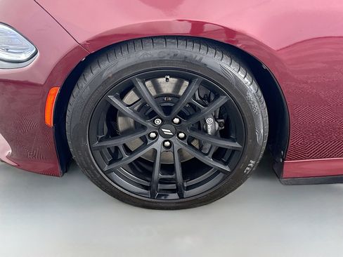 Used 2017 Dodge Charger R/T image 38