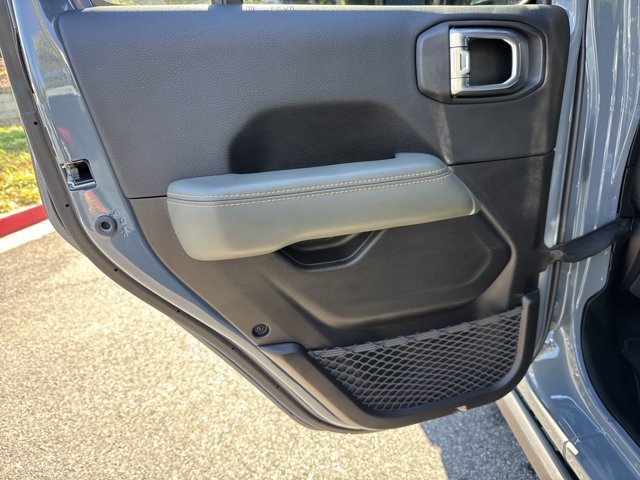 Certified 2025 Jeep Gladiator Mojave AWD/4WD image 25