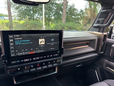 Used 2024 GMC Hummer EV 3X w/ Extreme Off-Road Package AWD/4WD image 63