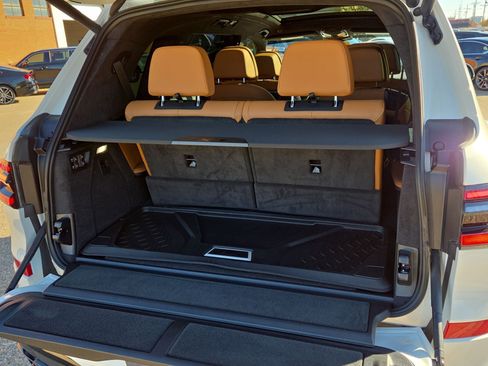 Certified 2026 BMW X7 xDrive40i w/ M Sport Package image 12