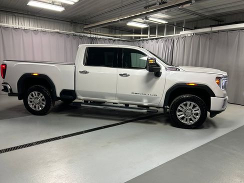 Used 2020 GMC Sierra 2500 Denali w/ Denali Ultimate Package image 8