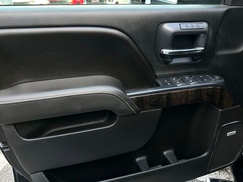 Used 2015 GMC Sierra 3500 Denali w/ Duramax Plus Package image 11