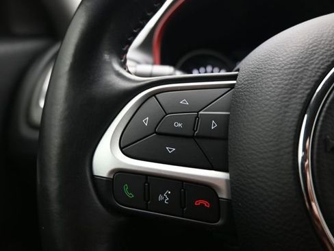 Used 2020 Jeep Compass Trailhawk image 22