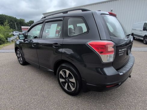 Used 2018 Subaru Forester 2.5i w/ Alloy Wheel Package AWD/4WD image 4