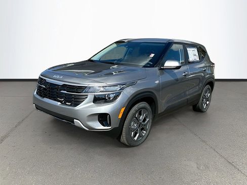 New 2026 Kia Seltos LX image 3