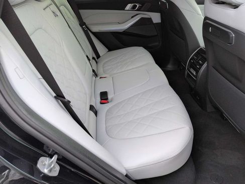 Used 2026 BMW X5 xDrive50e w/ M Sport Package AWD/4WD image 22